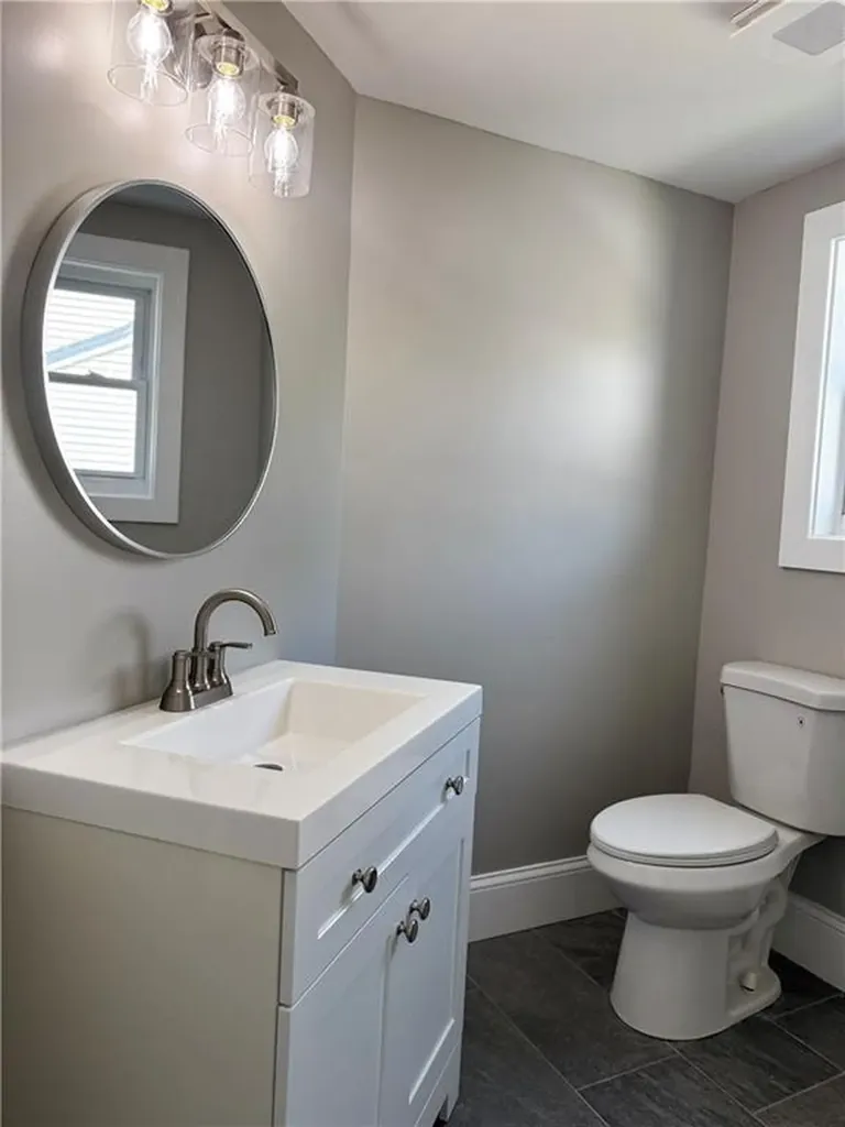 77 Ash Street Lincoln RI 02865