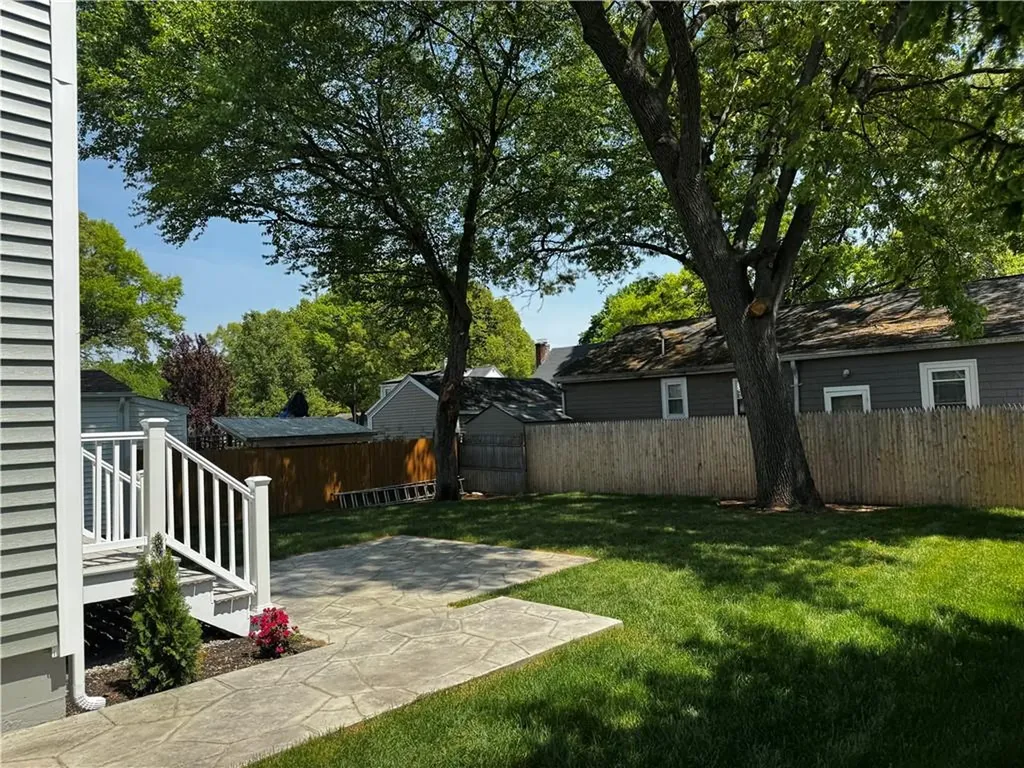 77 Ash Street Lincoln RI 02865
