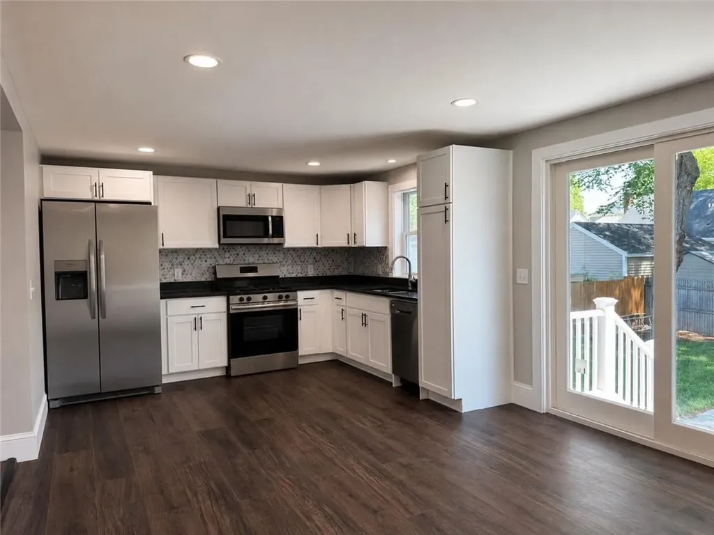 77 Ash Street Lincoln RI 02865