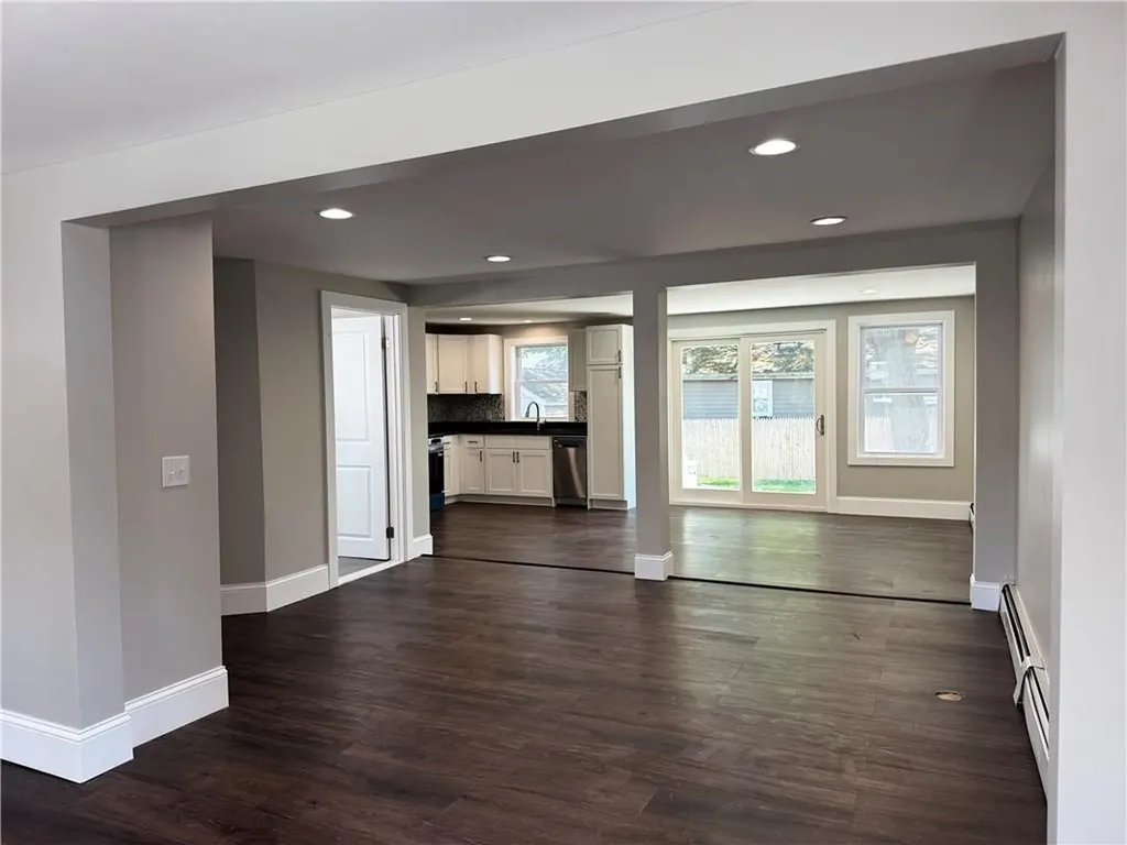 77 Ash Street Lincoln RI 02865