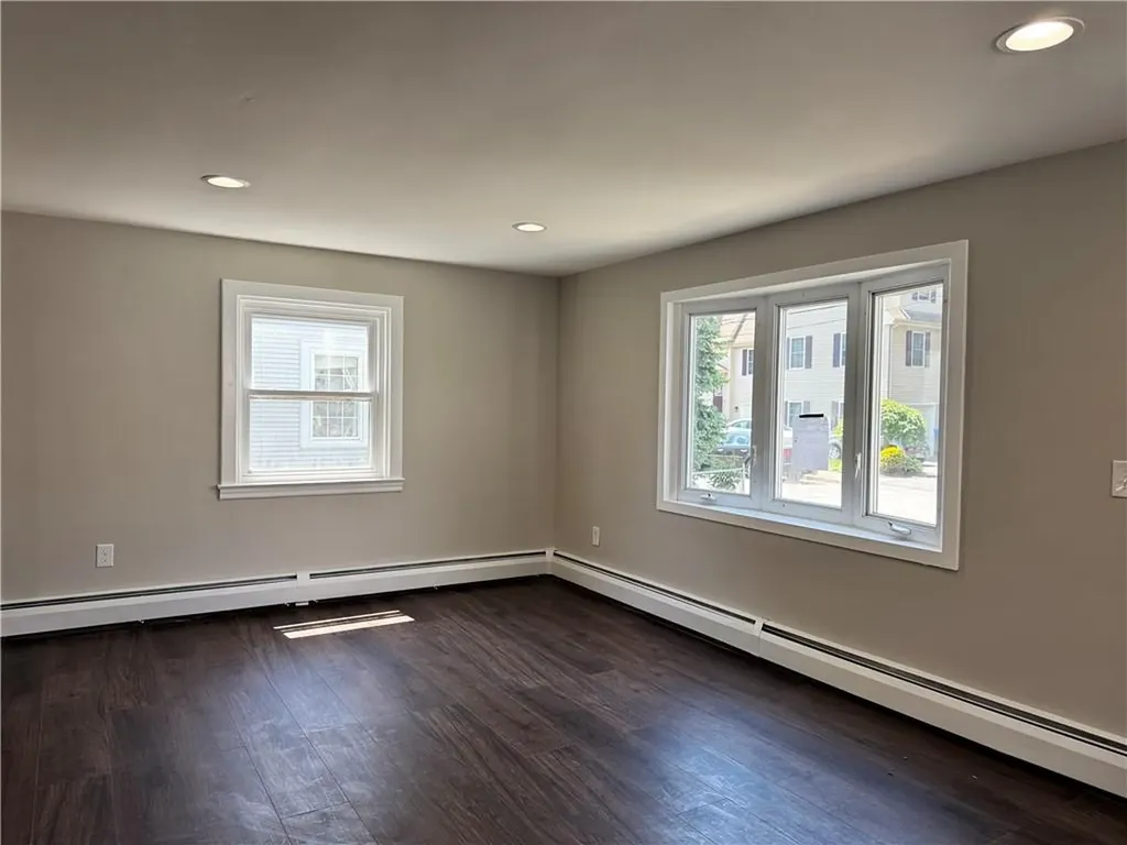 77 Ash Street Lincoln RI 02865