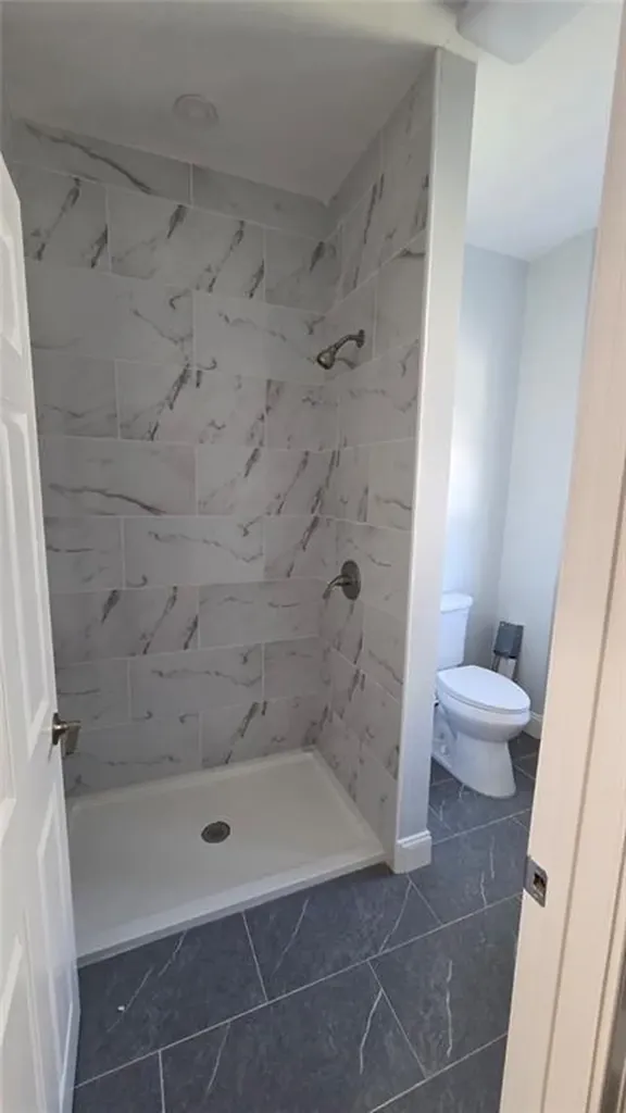 219 Lowell Avenue Providence RI 02909