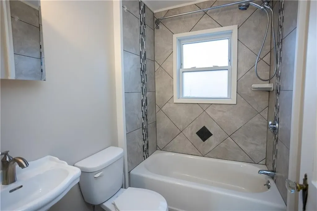 30 Messina Street Providence RI 02908