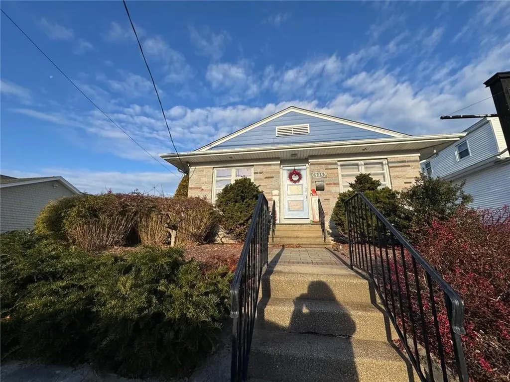 935 Reservoir Avenue Cranston RI 02910
