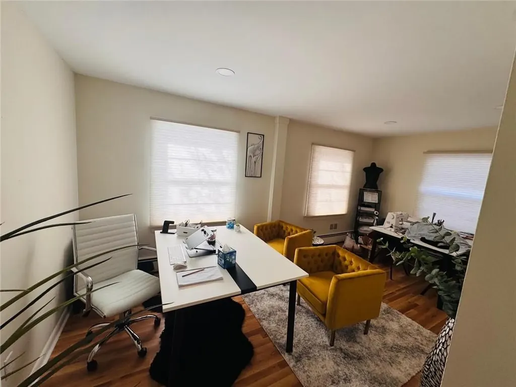 935 Reservoir Avenue Cranston RI 02910
