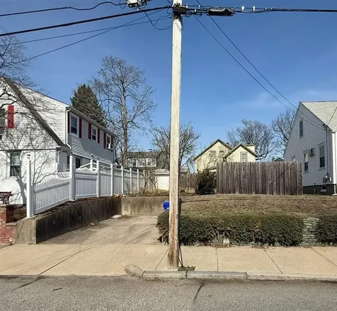 28 Messina Street Providence RI 02908