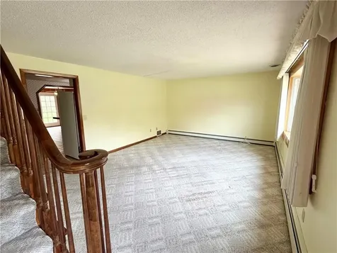 6 Lakewood Drive Narragansett RI 02882