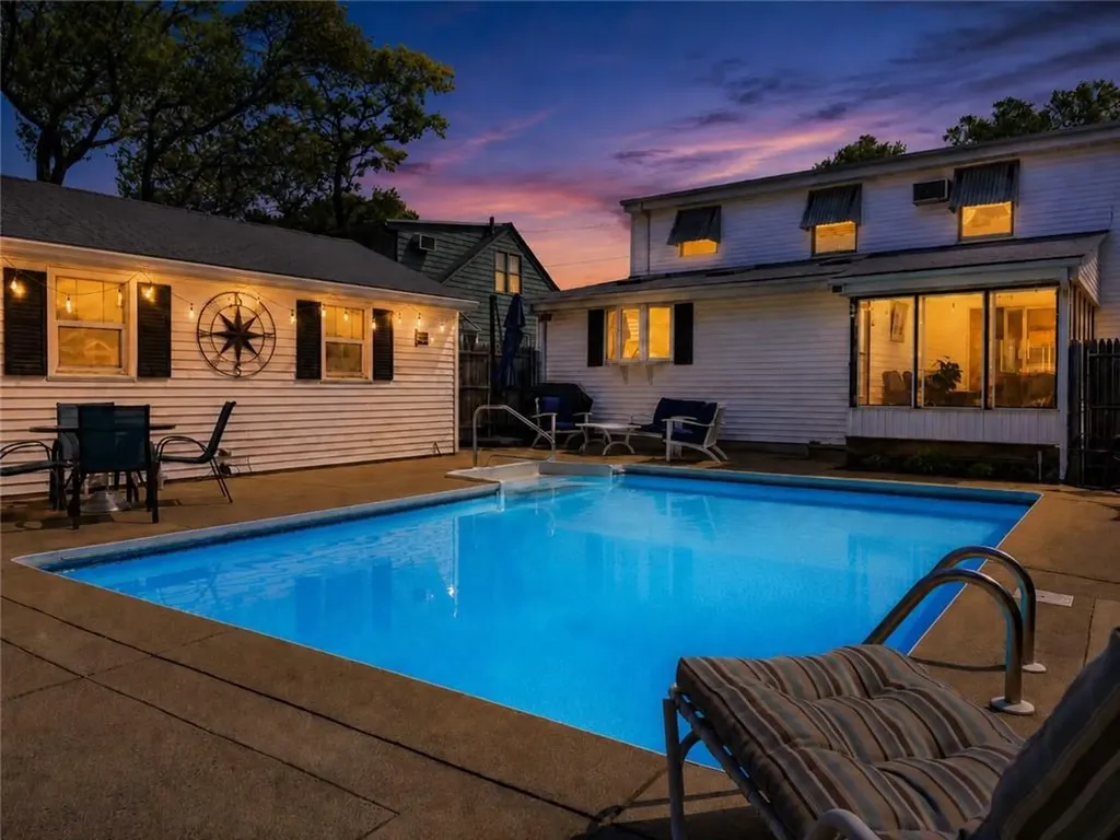 111 Slater Park Avenue Pawtucket RI 02861