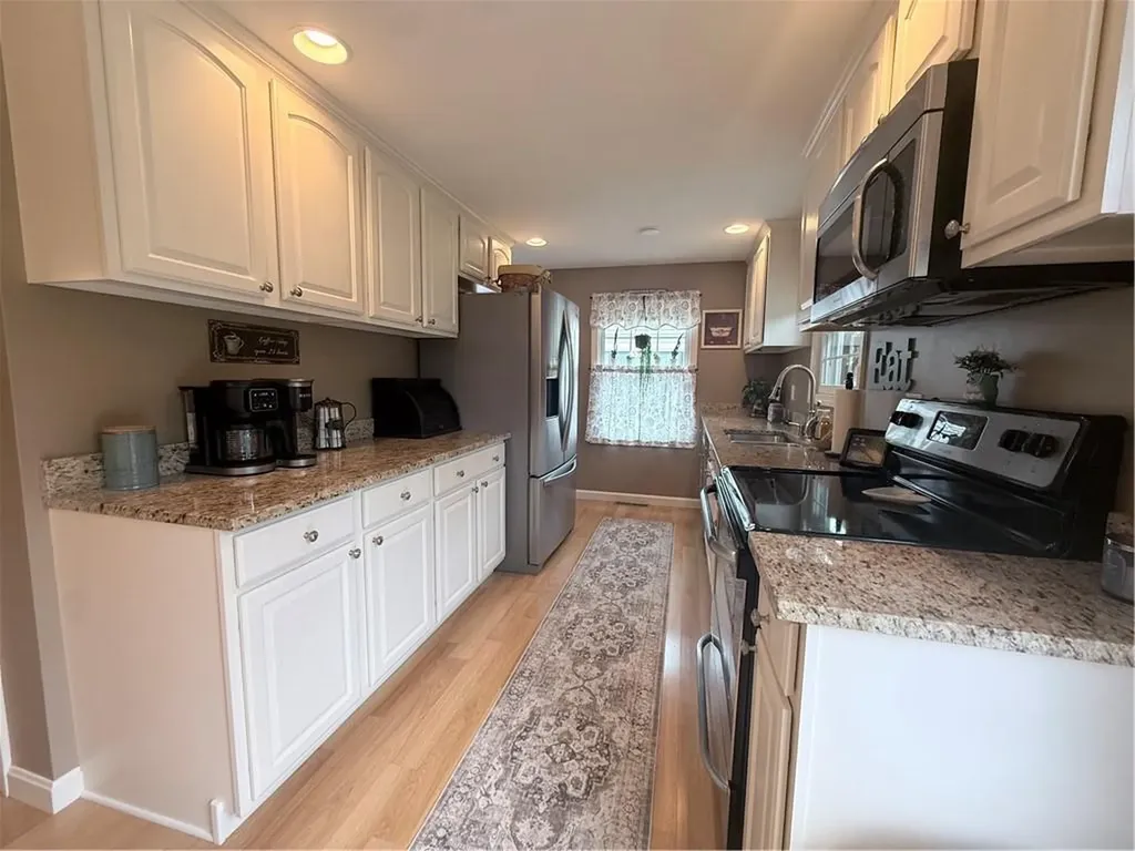 131 Glen Meadows Drive Pawtucket RI 02861