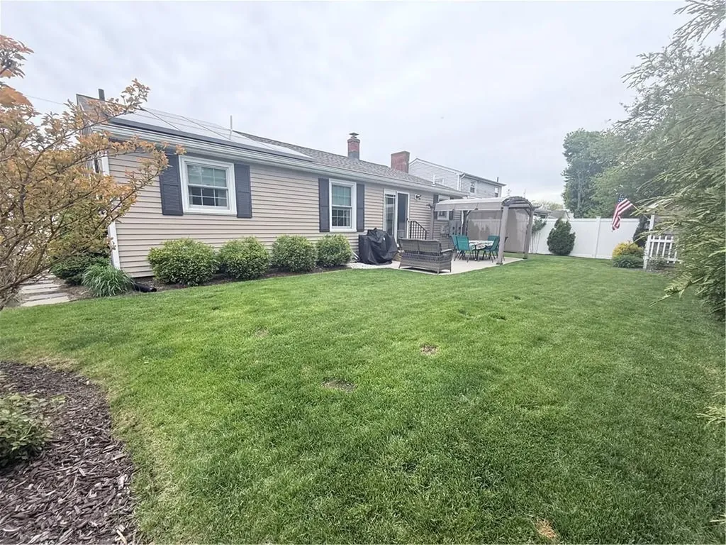 131 Glen Meadows Drive Pawtucket RI 02861