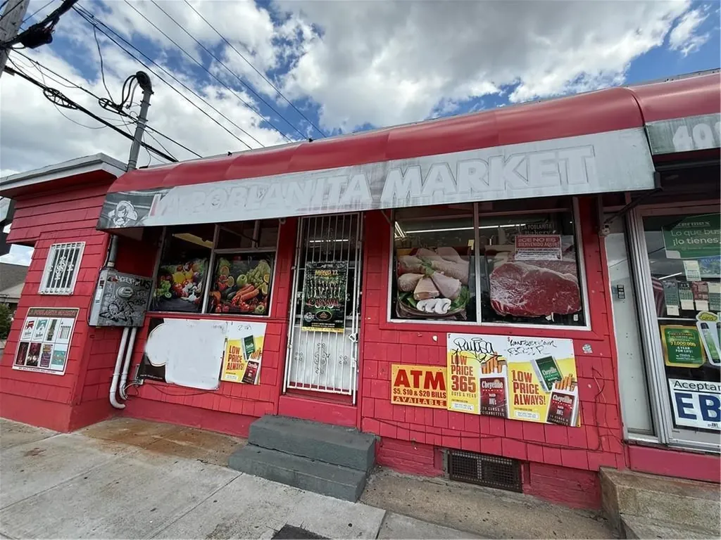273 Academy Avenue Providence RI 02908