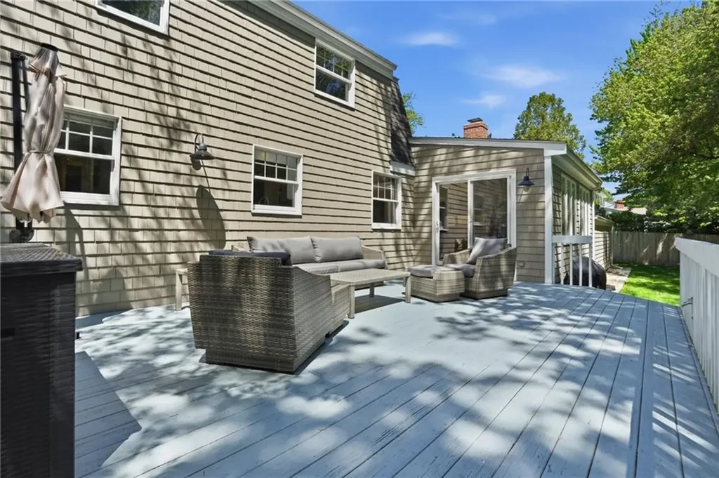 24 Wildflower Road Barrington RI 02806