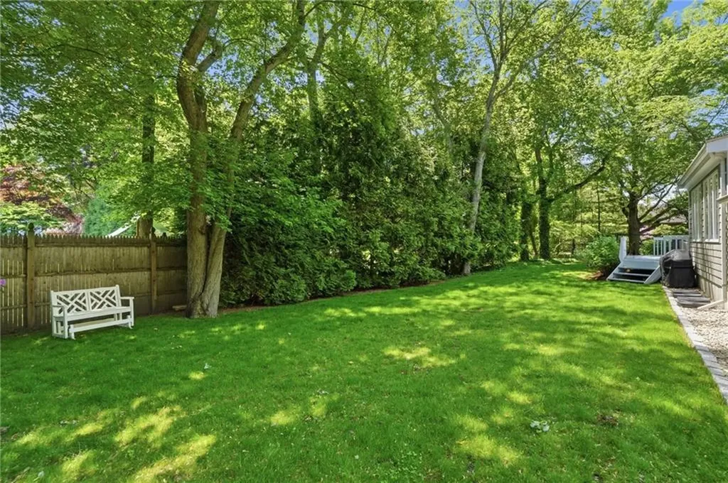 24 Wildflower Road Barrington RI 02806