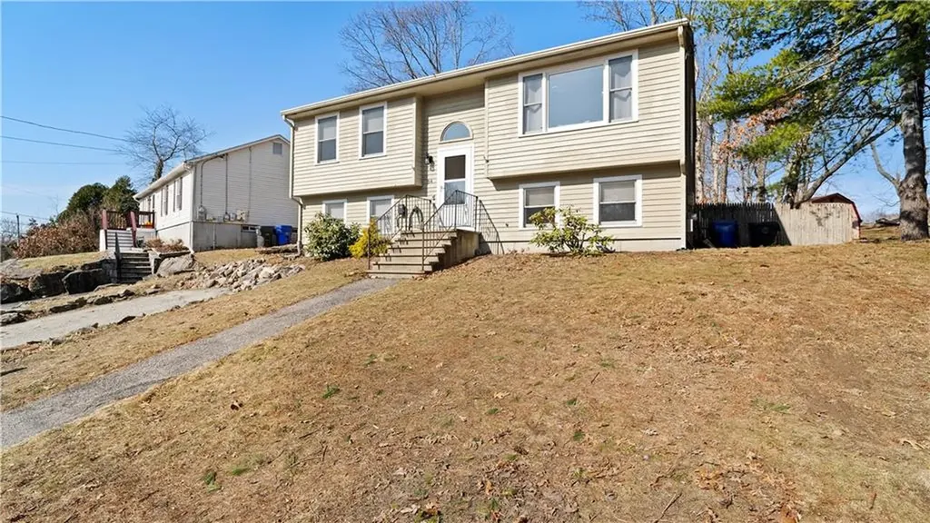 84 Crestwood Drive West Warwick RI 02893
