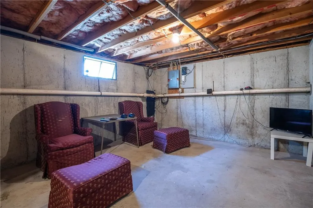 43 45 N Sharon Street East Providence RI 02914