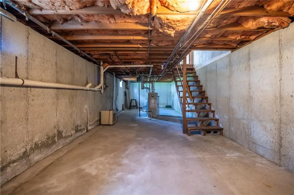 43 45 N Sharon Street East Providence RI 02914