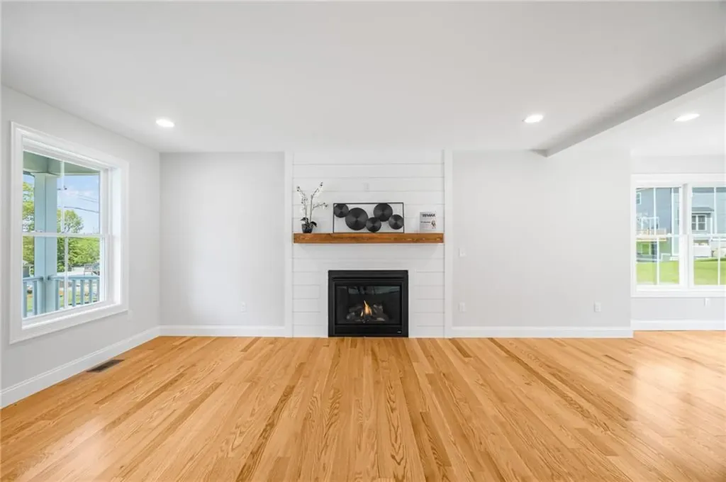212 St Louis Avenue Woonsocket RI 02895