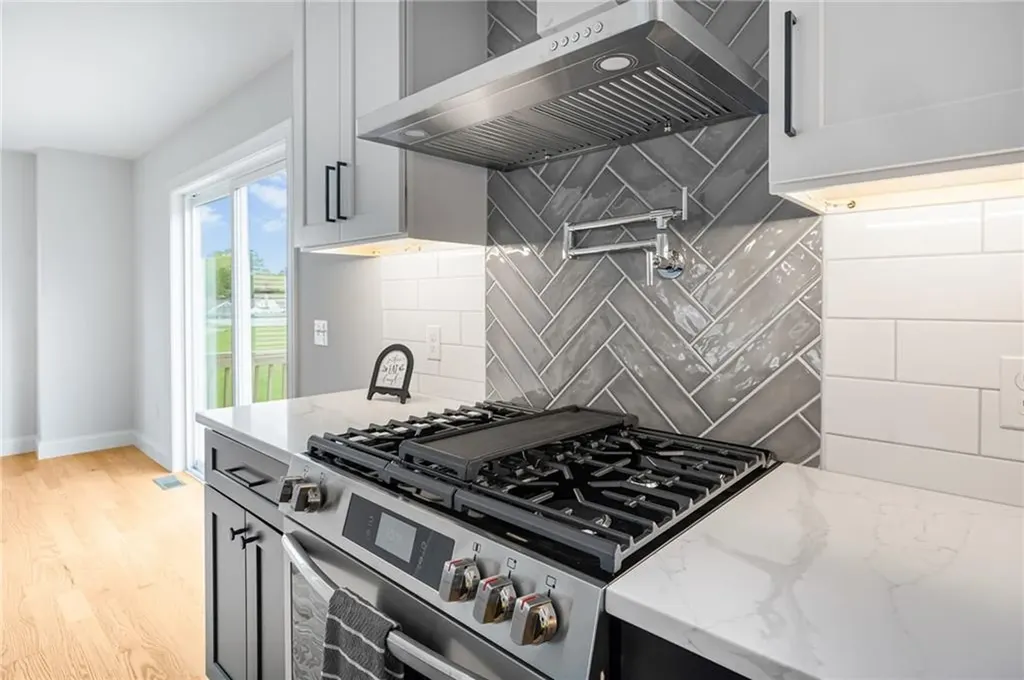 212 St Louis Avenue Woonsocket RI 02895