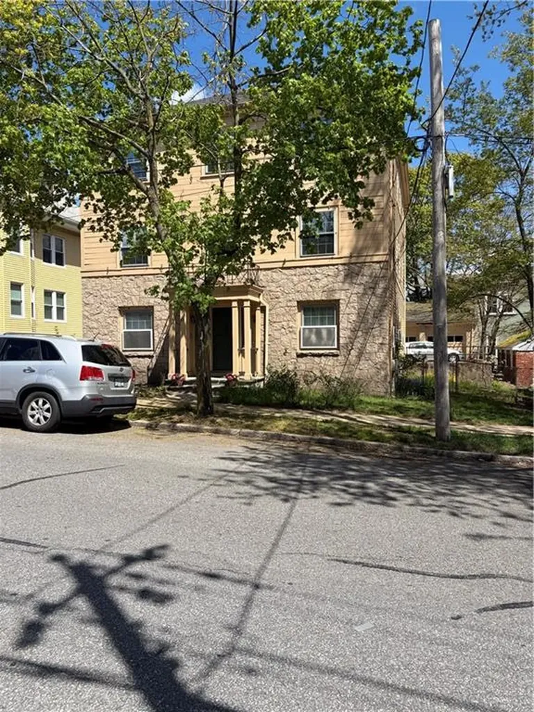 85 Governor Street Providence RI 02906
