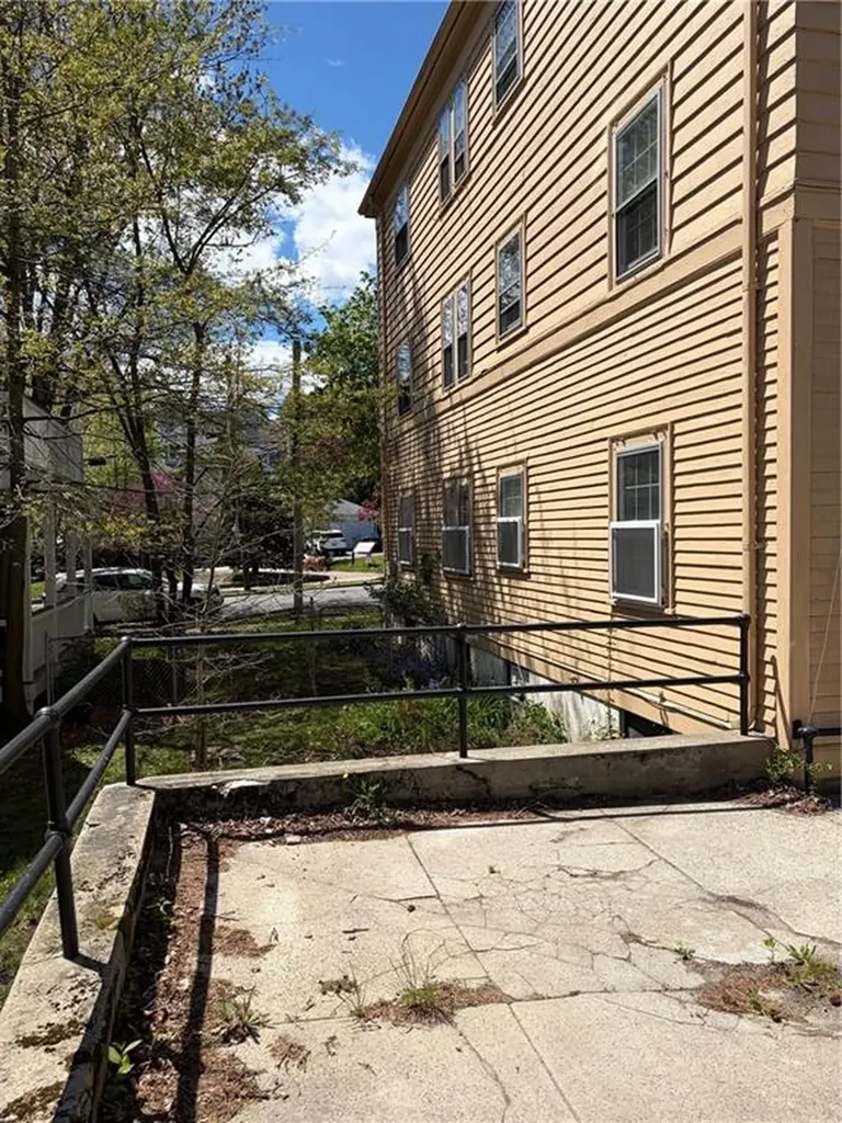 85 Governor Street Providence RI 02906