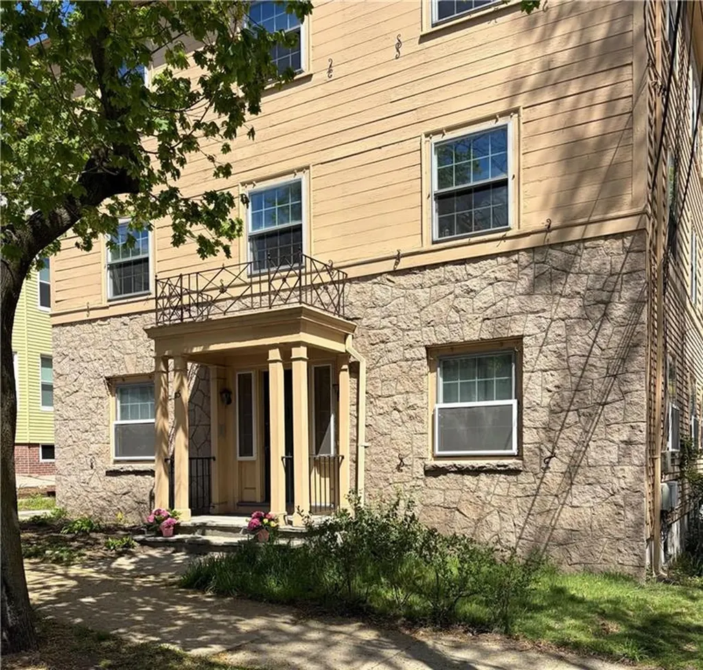 85 Governor Street Providence RI 02906