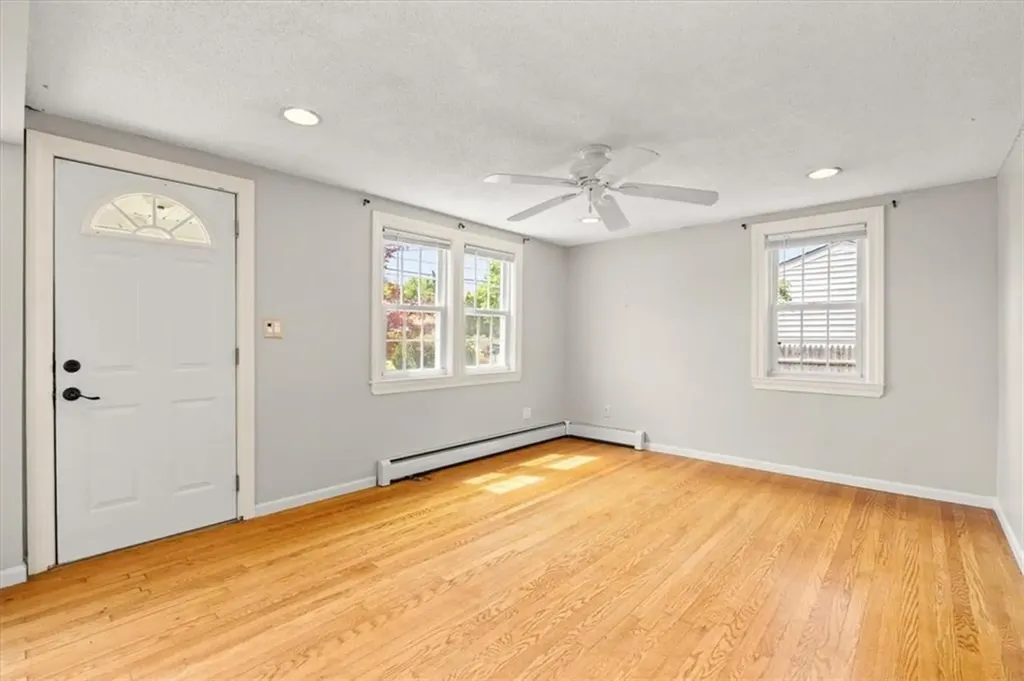 15 Community Road Warwick RI 02889