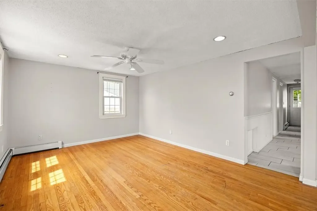 15 Community Road Warwick RI 02889