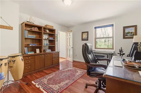 81 Seapowet Avenue Tiverton RI 02878