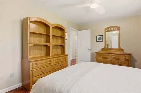 81 Seapowet Avenue Tiverton RI 02878