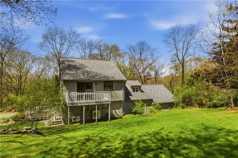 81 Seapowet Avenue Tiverton RI 02878