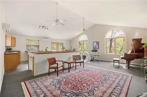 81 Seapowet Avenue Tiverton RI 02878