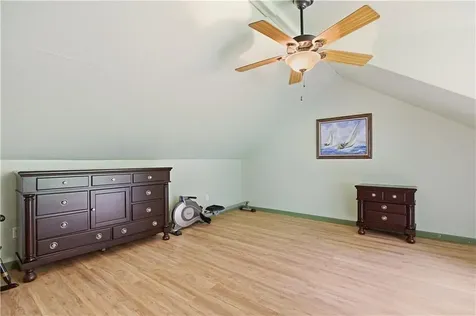 81 Seapowet Avenue Tiverton RI 02878
