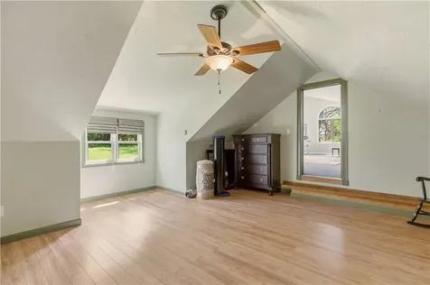 81 Seapowet Avenue Tiverton RI 02878