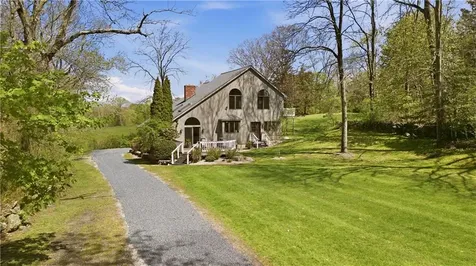 81 Seapowet Avenue Tiverton RI 02878