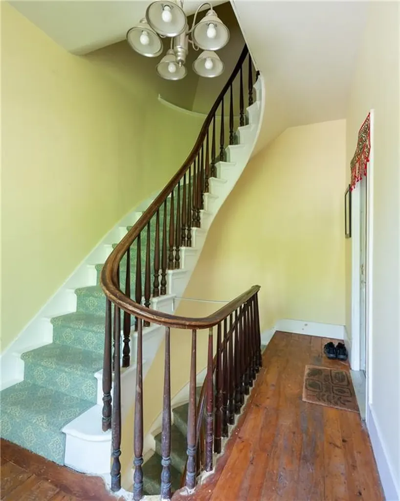 24 Wood Street Providence RI 02909