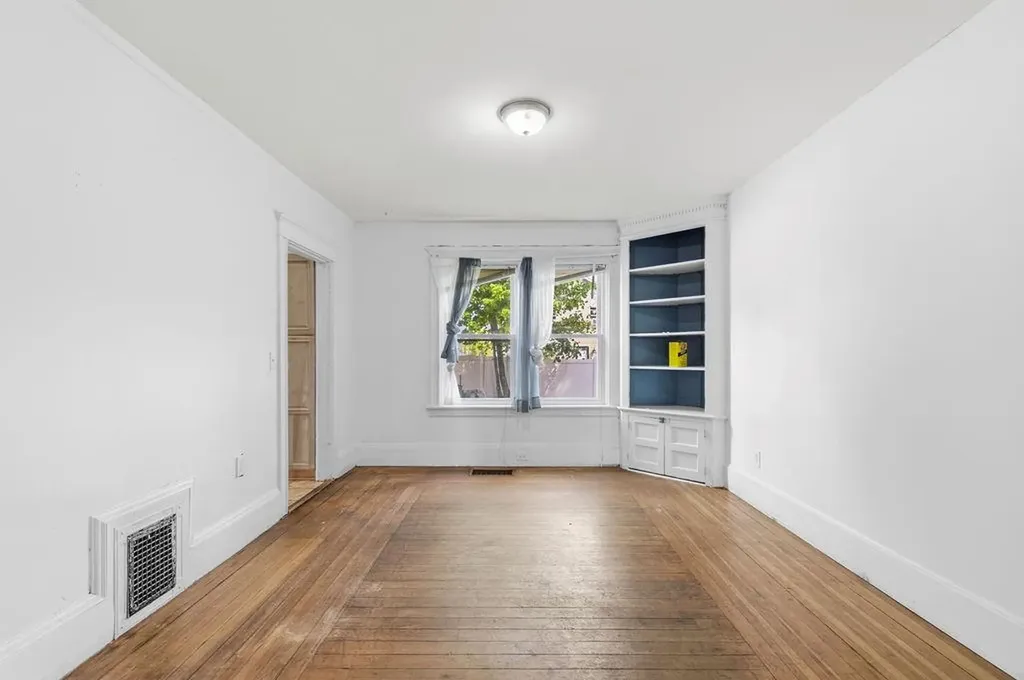 165 Briggs Street Providence RI 02905