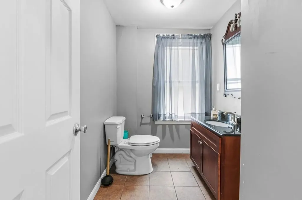 165 Briggs Street Providence RI 02905