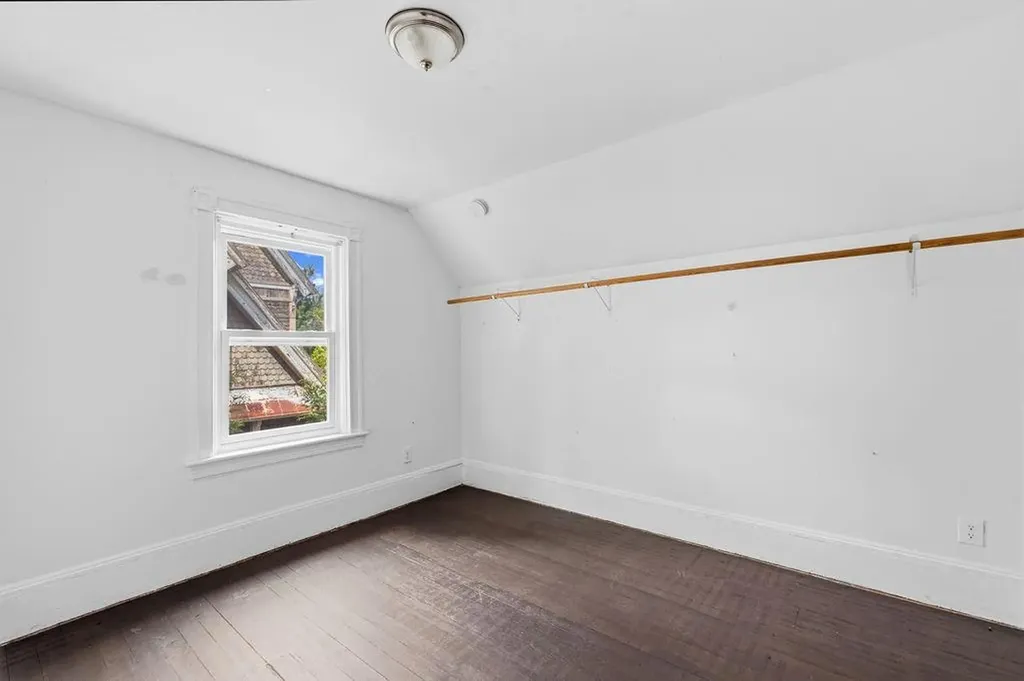 165 Briggs Street Providence RI 02905