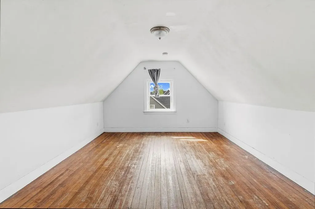 165 Briggs Street Providence RI 02905