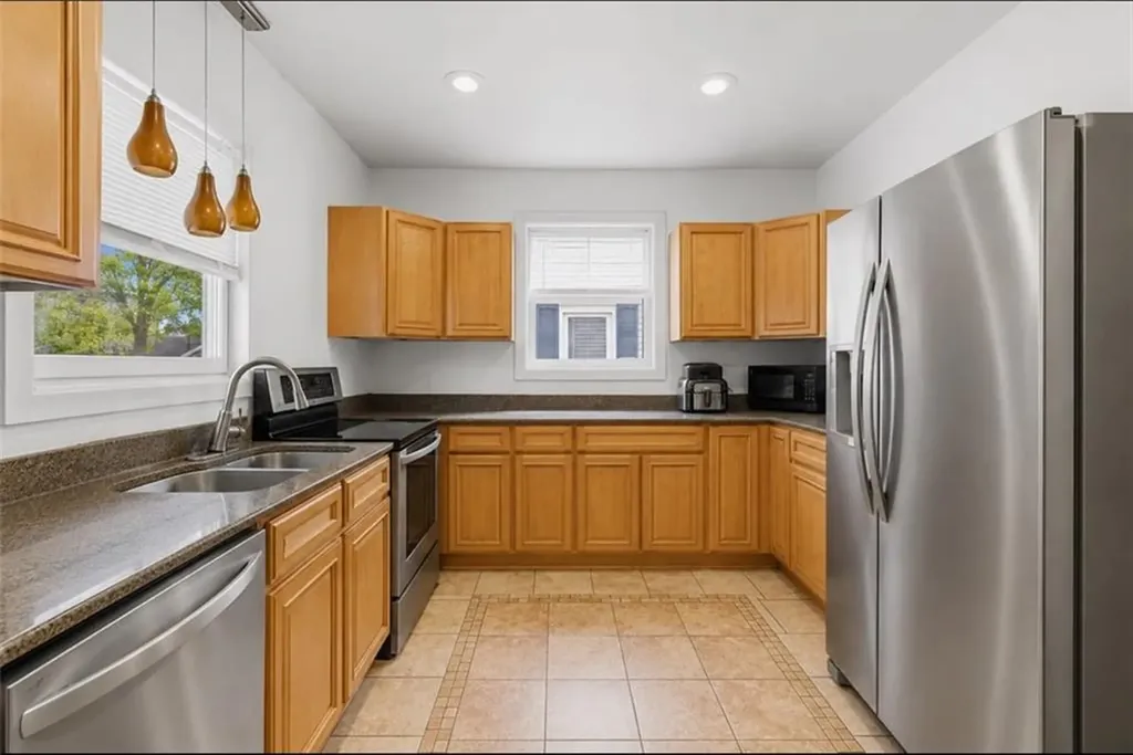 165 Briggs Street Providence RI 02905