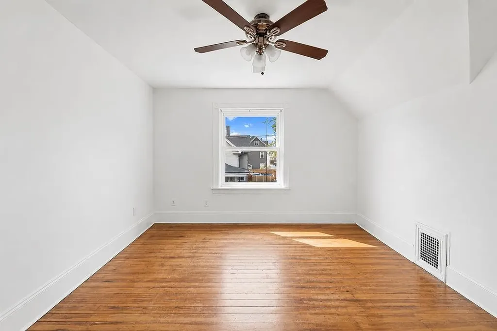 165 Briggs Street Providence RI 02905