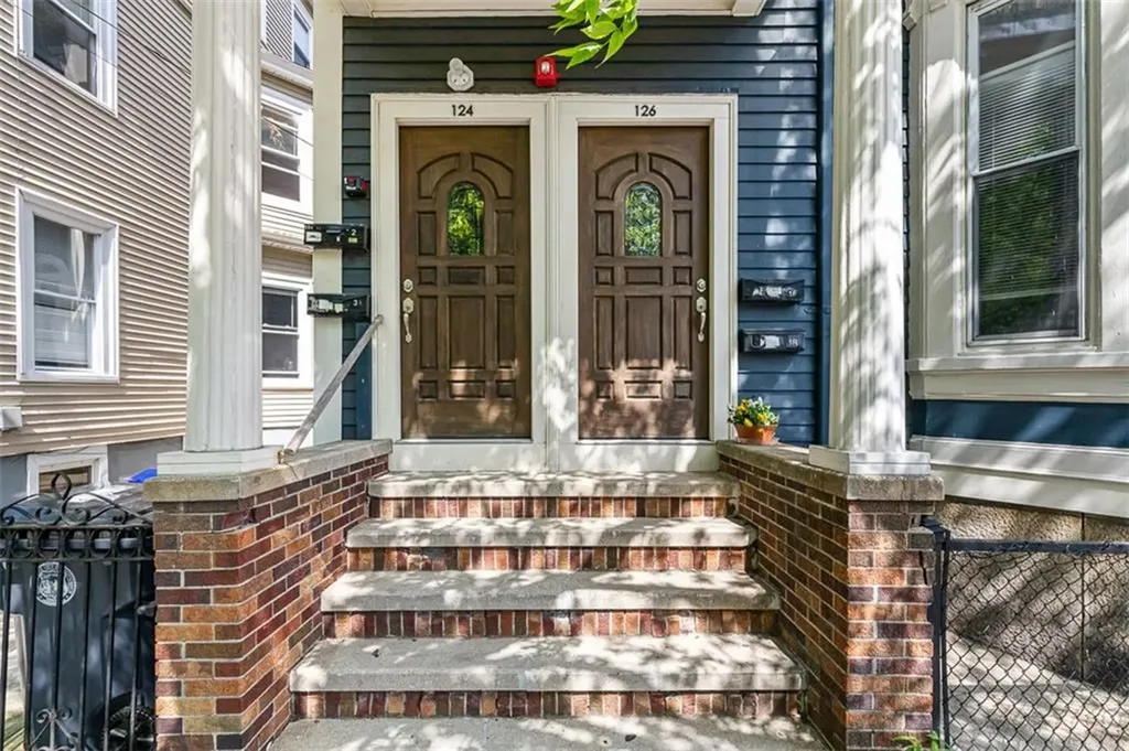 124 126 Vinton Street Providence RI 02909