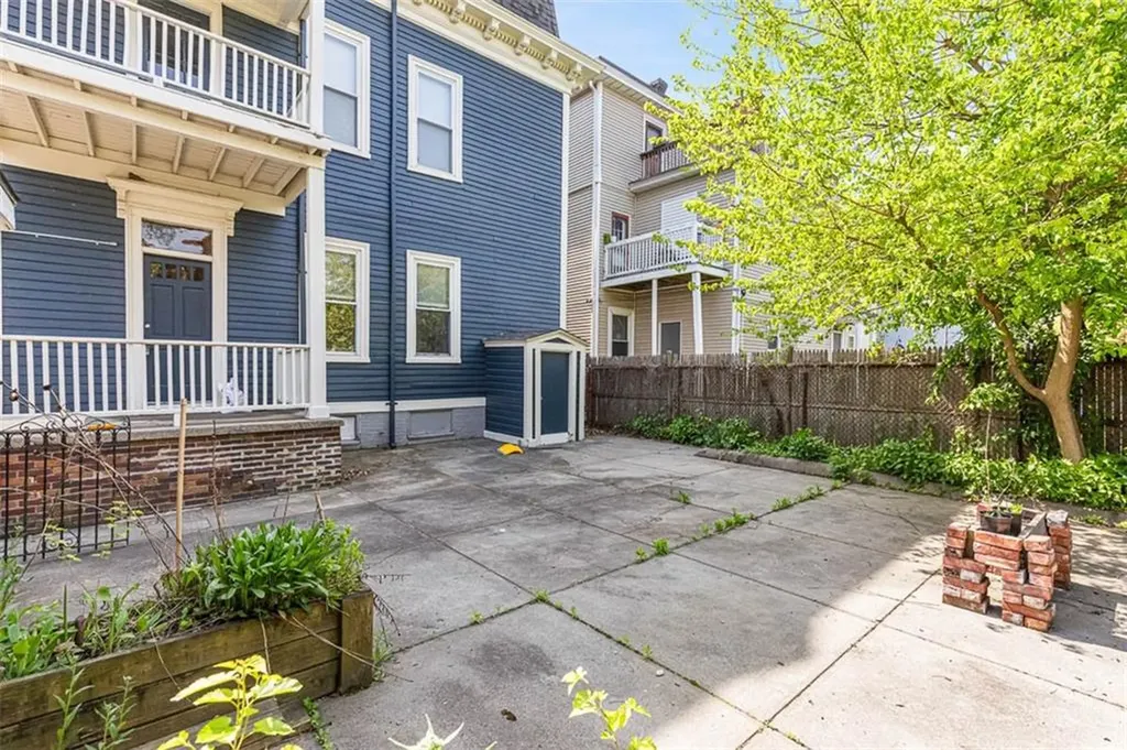 124 126 Vinton Street Providence RI 02909