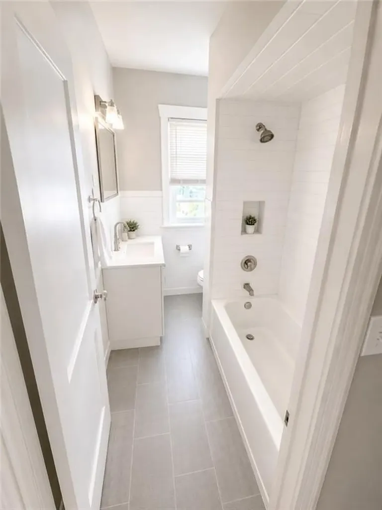 422 Pawtucket Avenue Pawtucket RI 02860