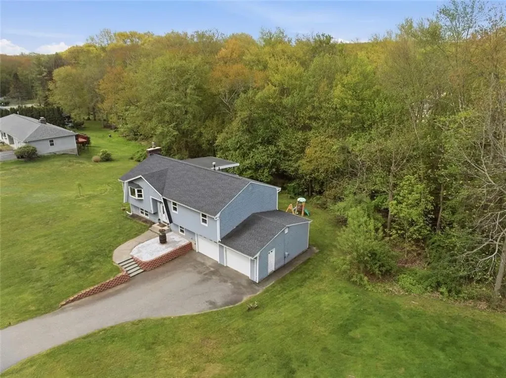 5 Dongay Road Smithfield RI 02917
