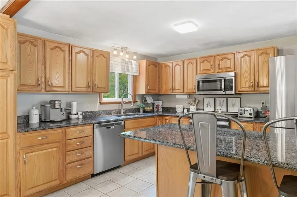 5 Dongay Road Smithfield RI 02917