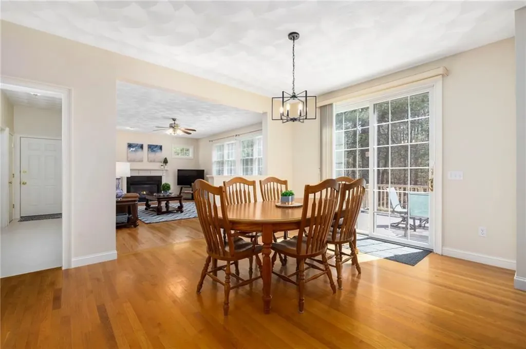 294 Sylvan Court North Kingstown RI 02874