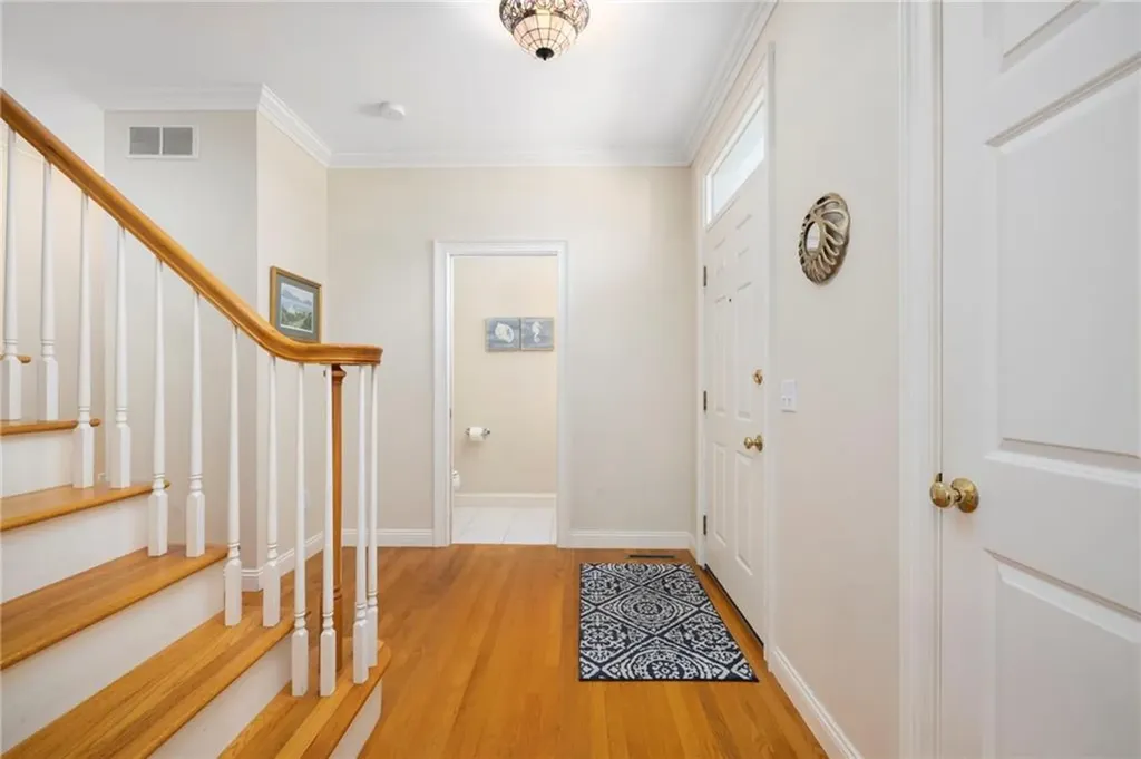 294 Sylvan Court North Kingstown RI 02874