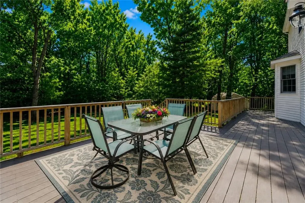 294 Sylvan Court North Kingstown RI 02874