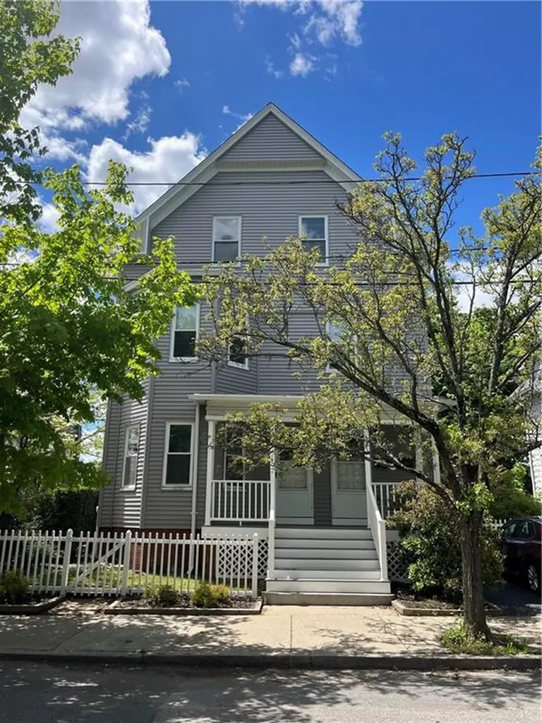 41 Washington Avenue Cranston RI 02920